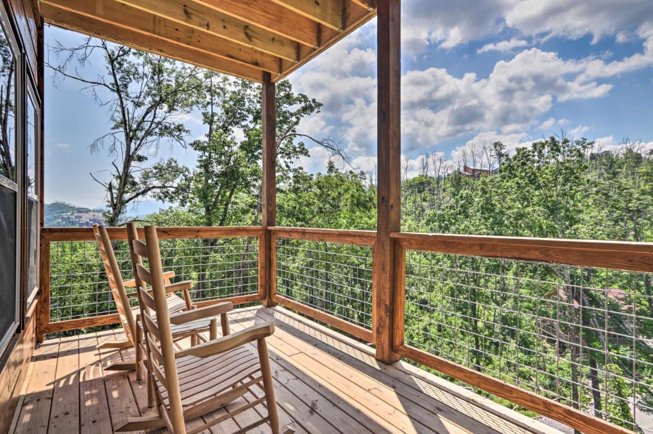 Modern Cabin With Hot Tub And Game Room In Gatlinburg! 外观 照片