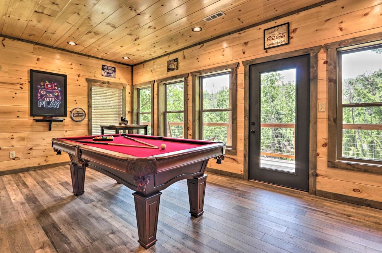 Modern Cabin With Hot Tub And Game Room In Gatlinburg! 外观 照片