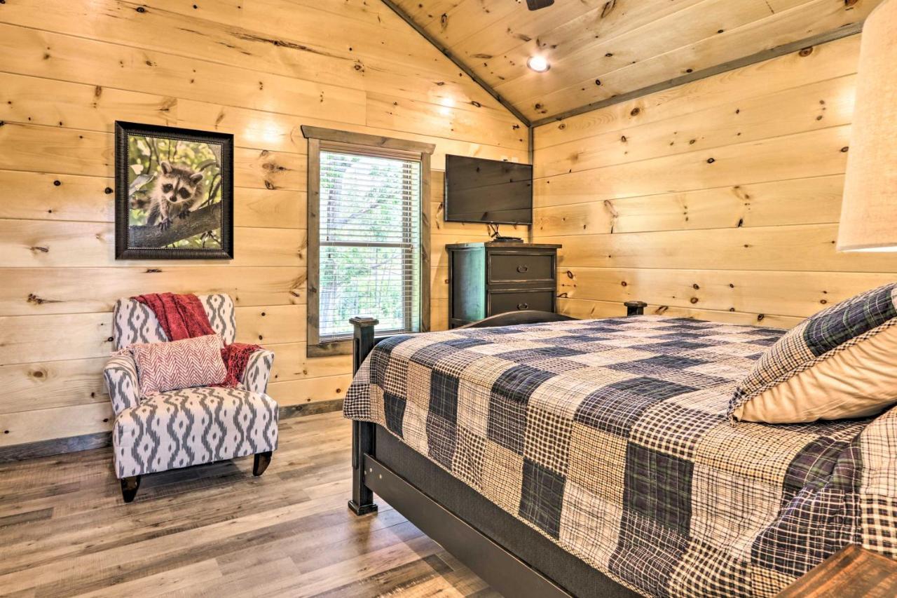 Modern Cabin With Hot Tub And Game Room In Gatlinburg! 外观 照片
